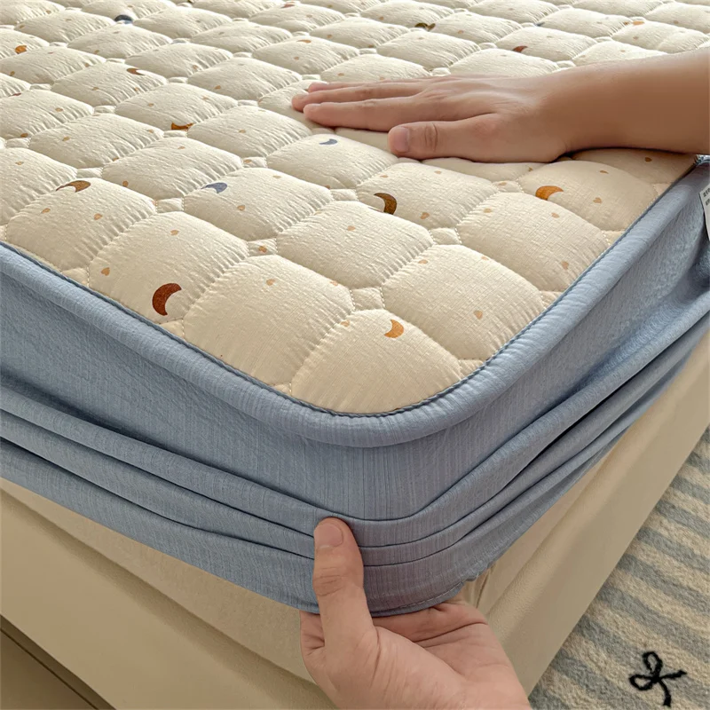 Breathable Soft Mattress Cover Fitted Sheet, Antibacterial Anti-Mite All Season Mattress Protector Non-Slip Silent Single/Double