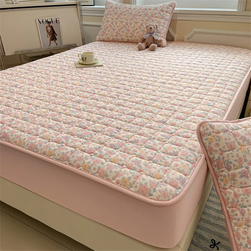 Breathable Soft Mattress Cover Fitted Sheet, Antibacterial Anti-Mite All Season Mattress Protector Non-Slip Silent Single/Double