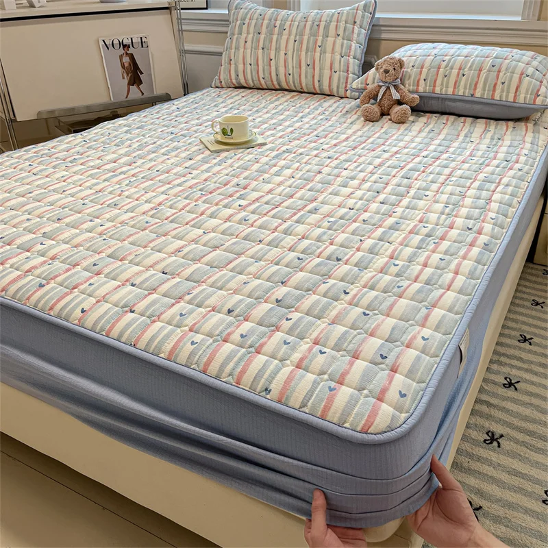 Breathable Soft Mattress Cover Fitted Sheet, Antibacterial Anti-Mite All Season Mattress Protector Non-Slip Silent Single/Double