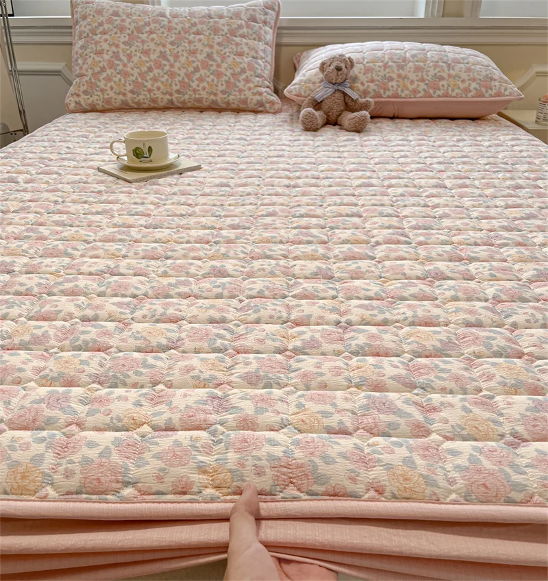 Breathable Soft Mattress Cover Fitted Sheet, Antibacterial Anti-Mite All Season Mattress Protector Non-Slip Silent Single/Double