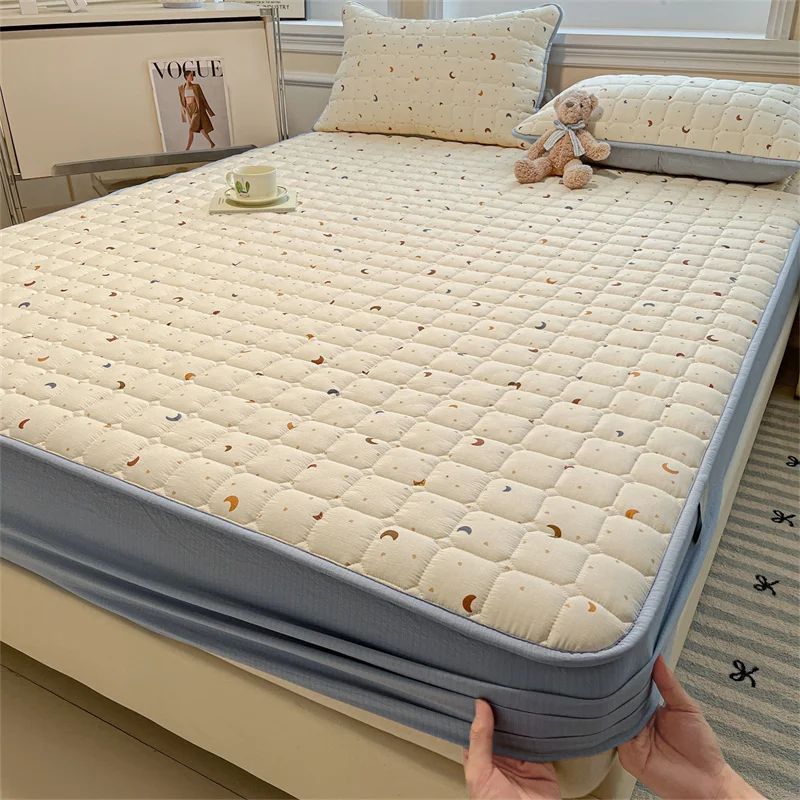 Breathable Soft Mattress Cover Fitted Sheet, Antibacterial Anti-Mite All Season Mattress Protector Non-Slip Silent Single/Double