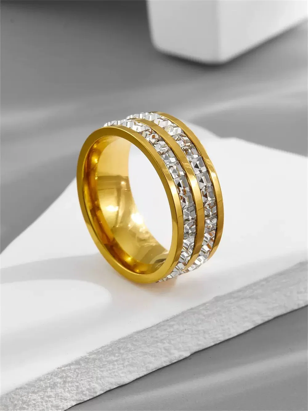 Women's Men's Ring 4mm/8mm Gold Silver Color Stainless Steel Iced Out Full Crystal Zirconia Wedding Rings For Man Woman Jewelry