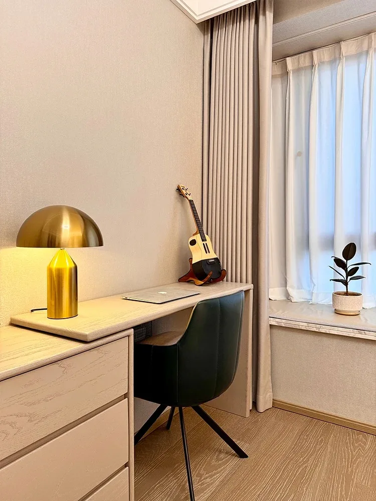 Nordic Luxury Mushroom Floor Lamp Italian Design Metal LED Eye Protection Standing Light for Bedroom Living Room High End Decor