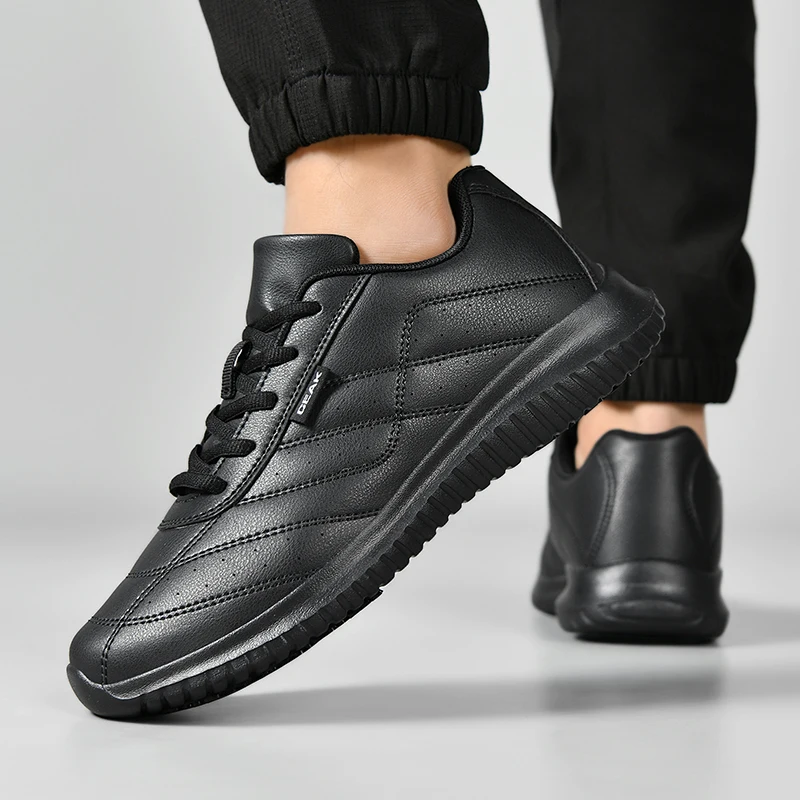 Hotel Chef Shoes Four Seasons Non-Slip Waterproof Oil-Proof Kitchen Work Shoes Light Breathable Outdoor Men's Walking Sneakers