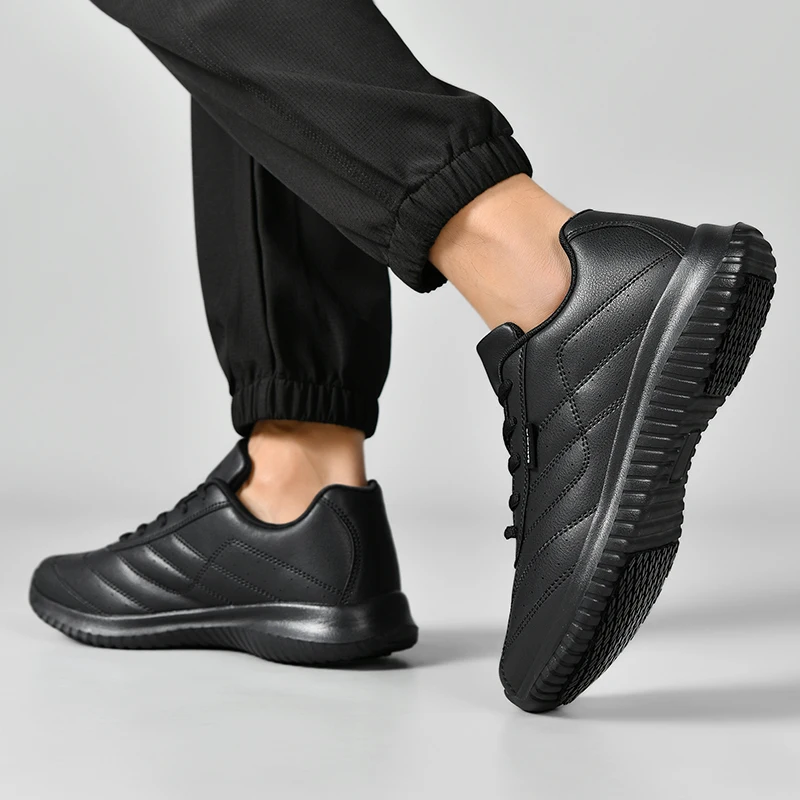 Hotel Chef Shoes Four Seasons Non-Slip Waterproof Oil-Proof Kitchen Work Shoes Light Breathable Outdoor Men's Walking Sneakers