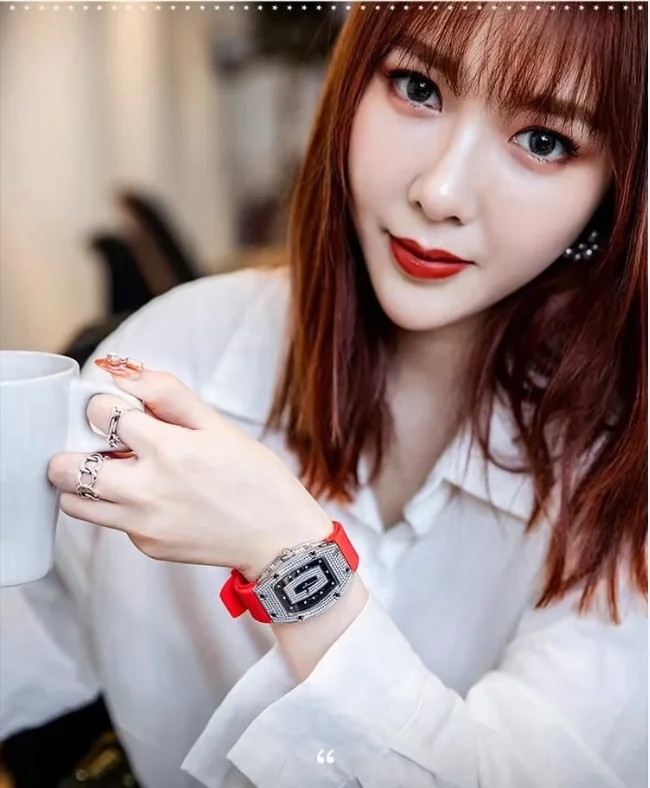 New Fashion Luxury Tonneau Watches For Woman Crystal Silicone Jelly Quartz Watch Students Gifts Reloj Mujer Ladies Wristwatches