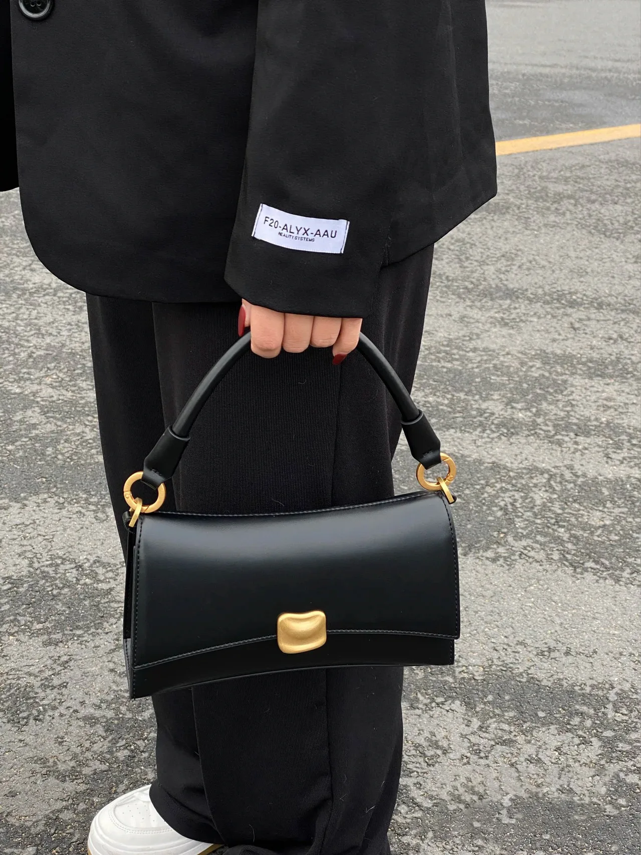 Black Flap Lock Handbags Women PU Leather Top-Handle Messenger Bag Casual Female Crossbody Bag Retro Square Shoulder Bag Purse