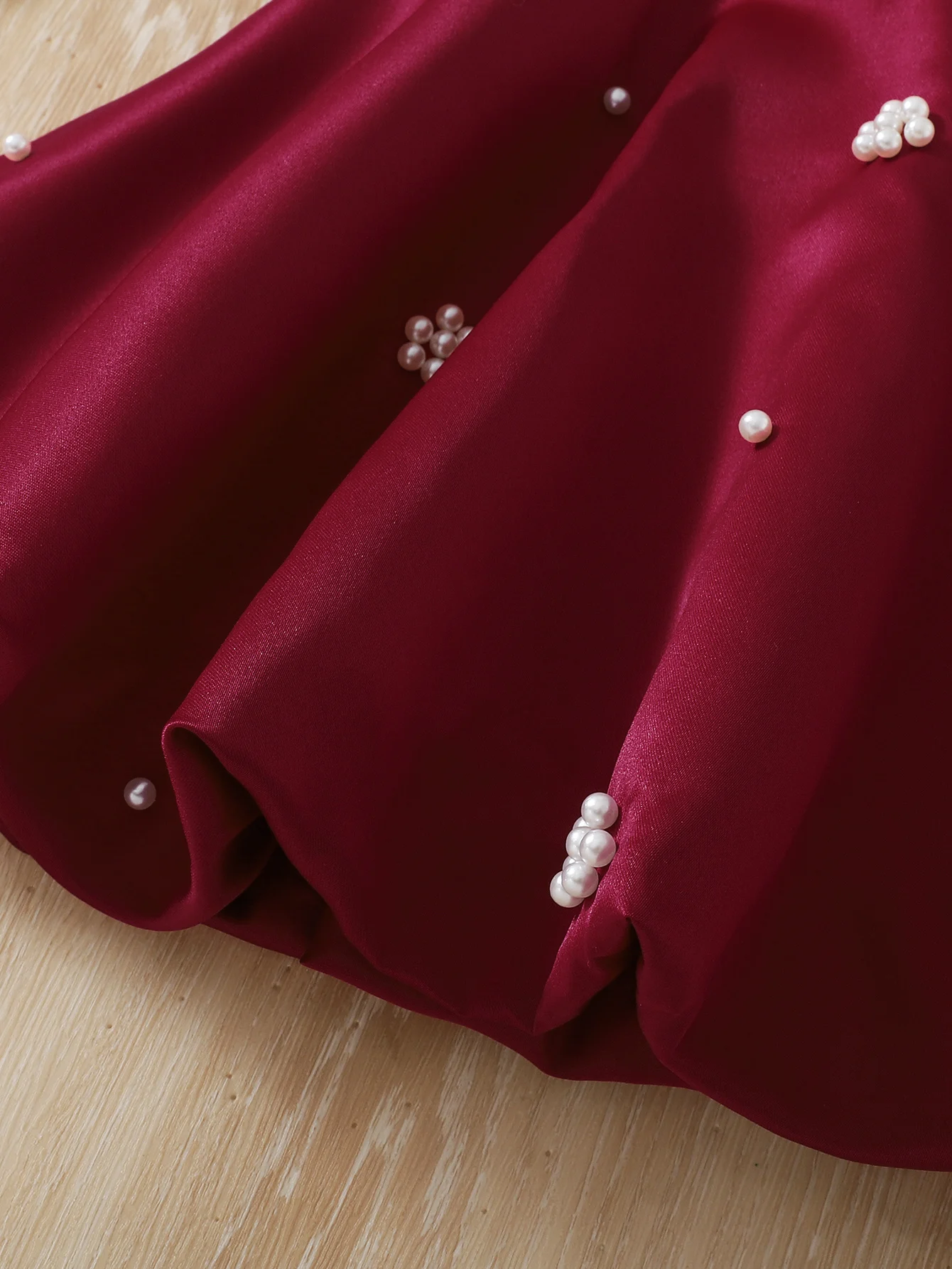 Baby Girl Birthday Dress Bubble Sleeves and Pearl Decal Wine Red Dress Suitable for 0-3 Year Old Daby Girls Party Princess Dress
