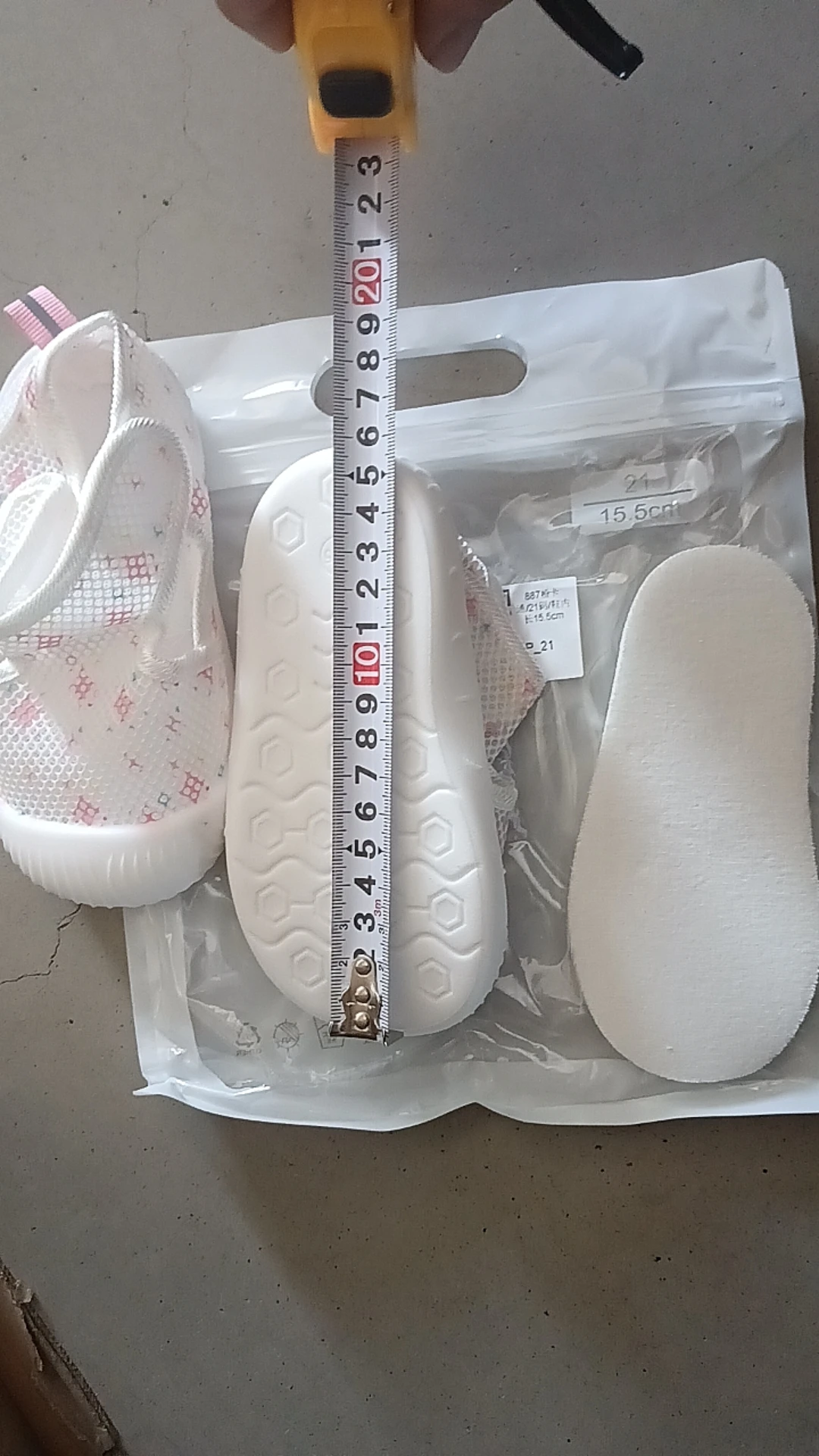 Summer Kids Mesh Breathable Shoes Baby Anti-collision Soft Sole First Walker Unisex Lightweight Velcro Casual Sandals