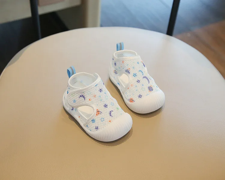 Summer Kids Mesh Breathable Shoes Baby Anti-collision Soft Sole First Walker Unisex Lightweight Velcro Casual Sandals