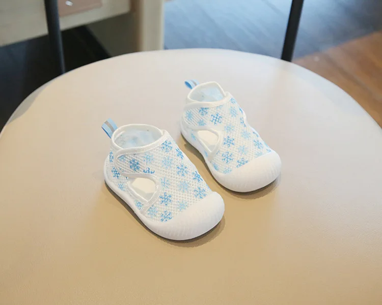 Summer Kids Mesh Breathable Shoes Baby Anti-collision Soft Sole First Walker Unisex Lightweight Velcro Casual Sandals