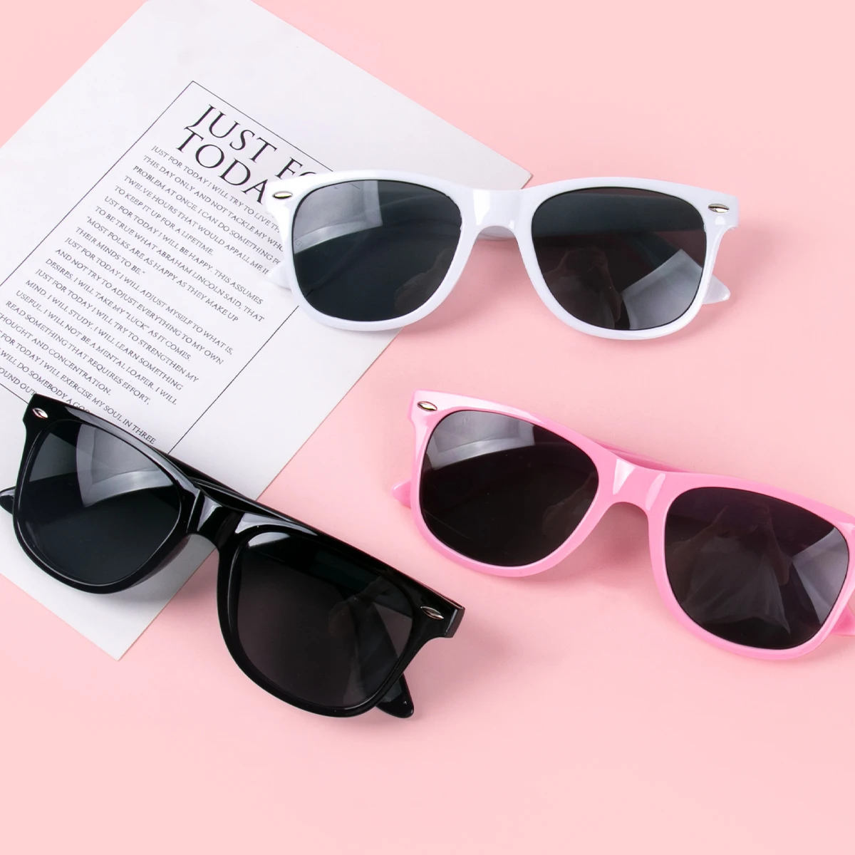 10pcs Bachelorette Party Sunglasses Black White Pink Square Heart Shape Glasses Bride and Groom Photo Glasses Bridal Shower Deco