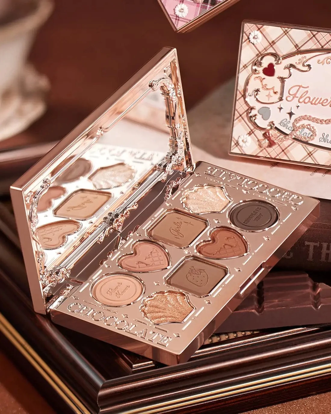 Flower Knows Chocolate Wonder-Shop 8-Color Eyeshadow Palette Matte Shimmer Waterproof Highly Pigmented Long Lasting Makeup