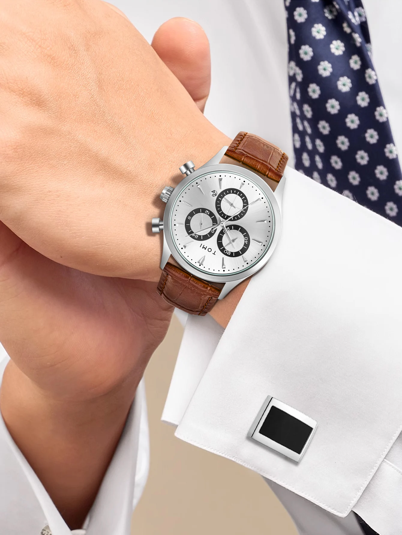 TOMI 4PCS Set Luxury Business Men's Quartz Watch Casual Fashion Versatile Watch Men's Cufflinks Tie Clip Watch Festival Gift