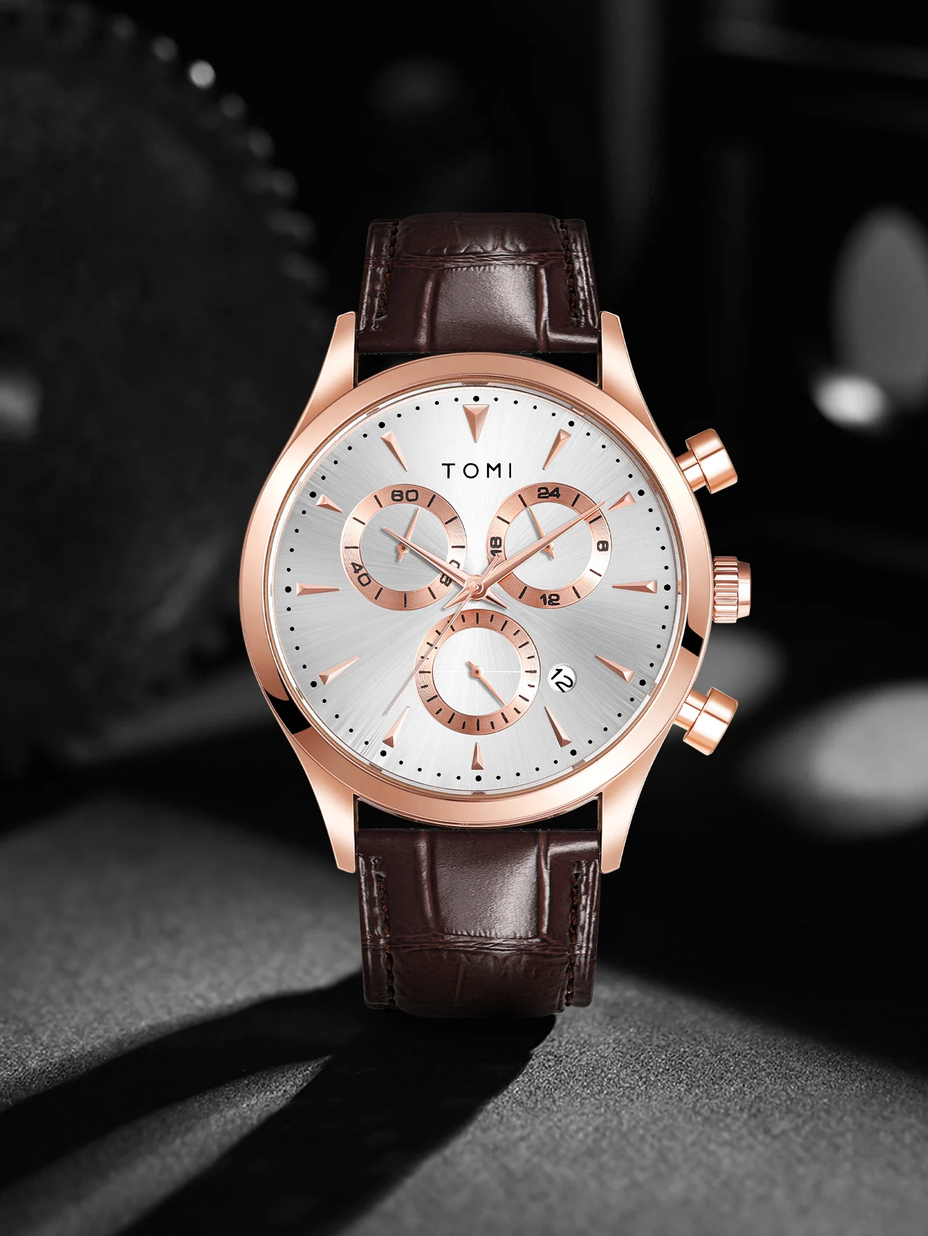 TOMI 4PCS Set Luxury Business Men's Quartz Watch Casual Fashion Versatile Watch Men's Cufflinks Tie Clip Watch Festival Gift