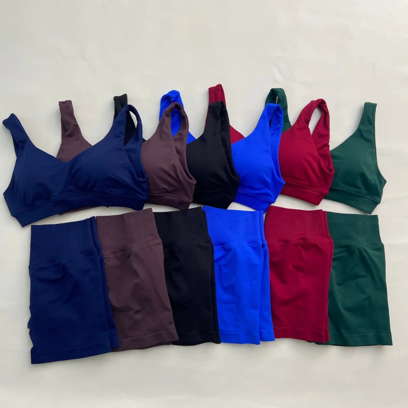 Women's Seamless Gym Set Scoop Backless Sports Bra V Neck Top with Scrunch Shorts Yoga Workout Outfit Fitness Clothing