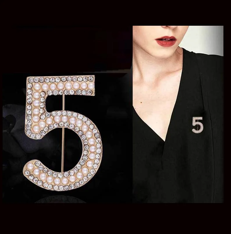 Luxury Fashion Pearl Flower CC Brooches for Women's clothing Number 5 Brooch Gift for Girl Friend Accessories For Jewelry