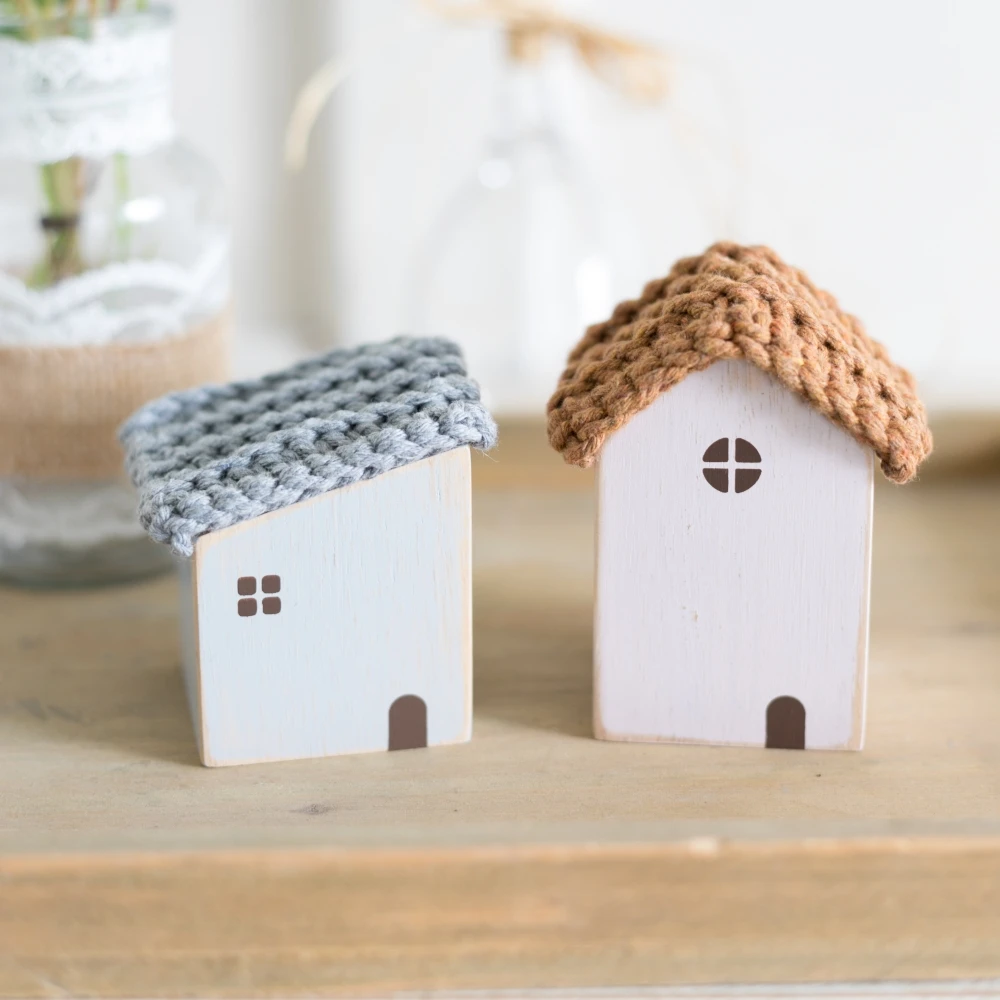 4Pcs Small Wooden House Ornament Miniature Building Table Desktop Home Decor Nordic Style Crafts Christmas Birthday Gifts