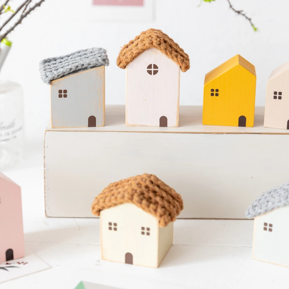 4Pcs Small Wooden House Ornament Miniature Building Table Desktop Home Decor Nordic Style Crafts Christmas Birthday Gifts