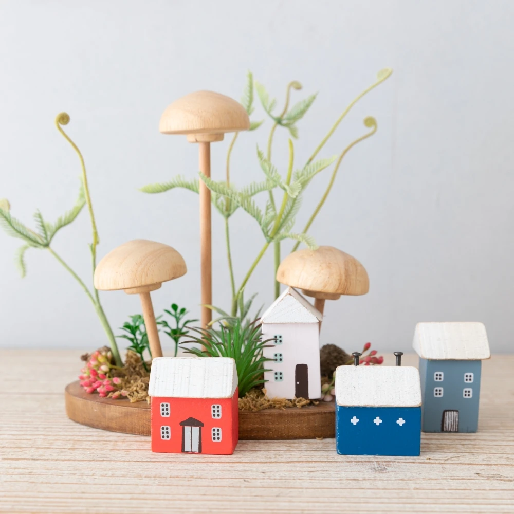 4Pcs Small Wooden House Ornament Miniature Building Table Desktop Home Decor Nordic Style Crafts Christmas Birthday Gifts