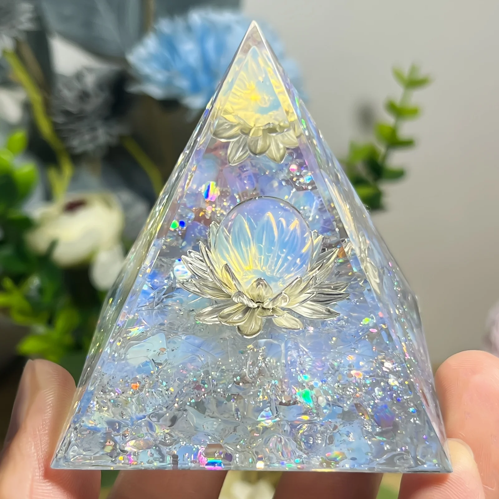 1PC White Lotus Flower Opal Orgone Pyramid Decorative Home Piece Life Flower Design Energy Pyramid for Interior Decoration