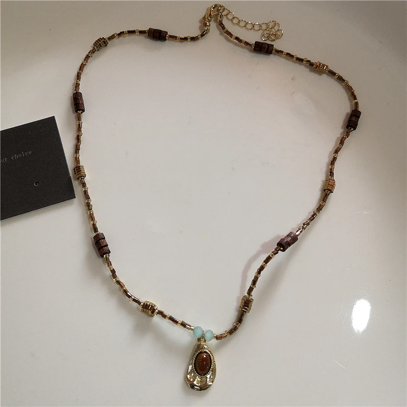 Vintage Leather Brown Stone Sun Pendant Beaded Choker Clavicle Chain Necklace For Women Unique Y2K Personalized Grunge Jewelry