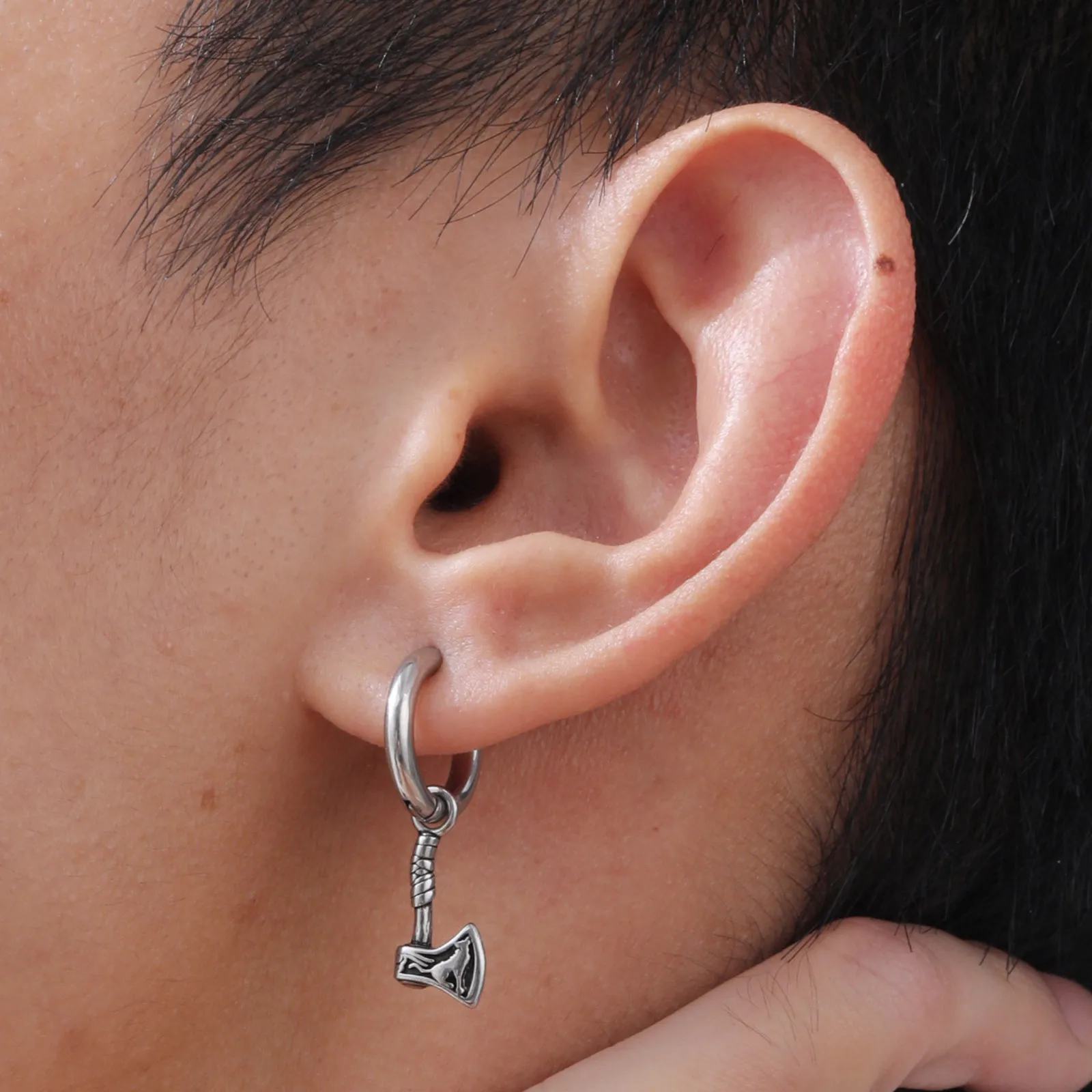 Viking Axe Hoop Earrings for Men,Stainless Steel Vicking Wolf Earrings,Retro Norse Mythology Jewelry Gift for Dad Brothers