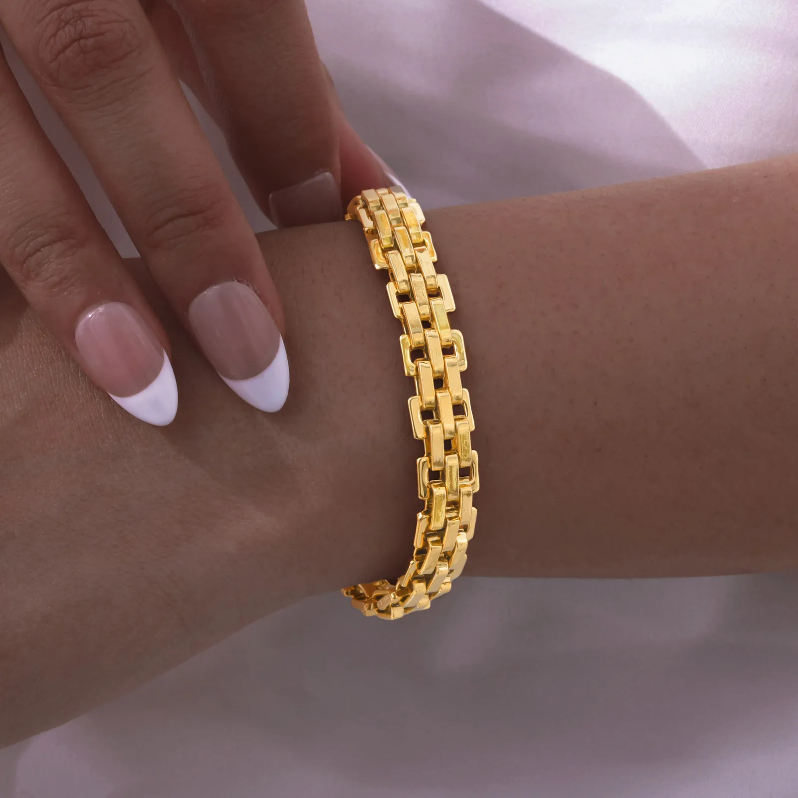 Prjewel Women's Watch Strap Bracelet Gold Color Stainless Steel Bracelet Fashion Party Waterproof Jewelry for Women Girl Gifts