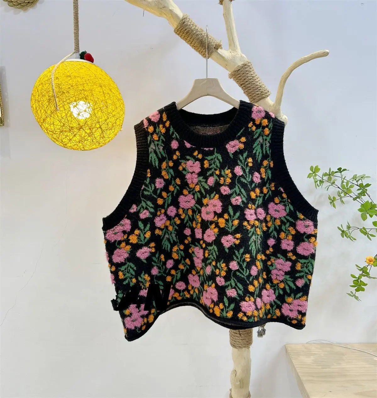 Korean Style Pink Peach Blossom Knitted Vest For Women Fashion Flower Embroidery Sweater Vest O Neck Pullover Knitwear