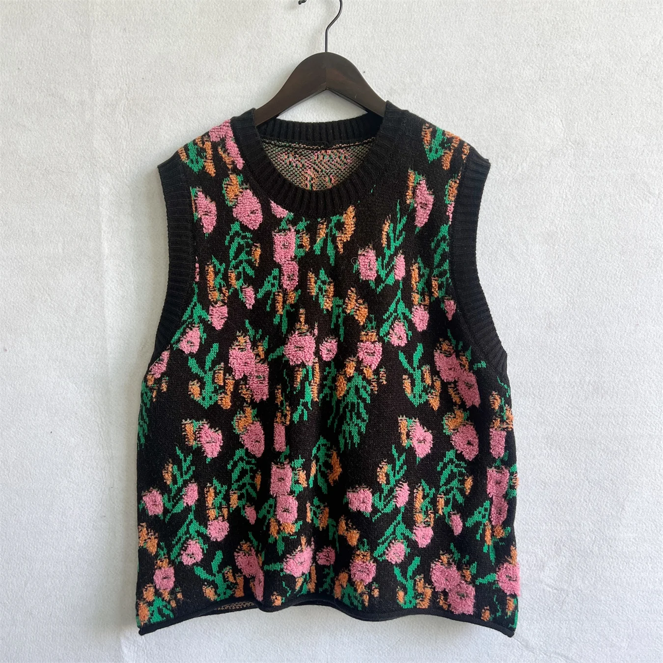 Korean Style Pink Peach Blossom Knitted Vest For Women Fashion Flower Embroidery Sweater Vest O Neck Pullover Knitwear