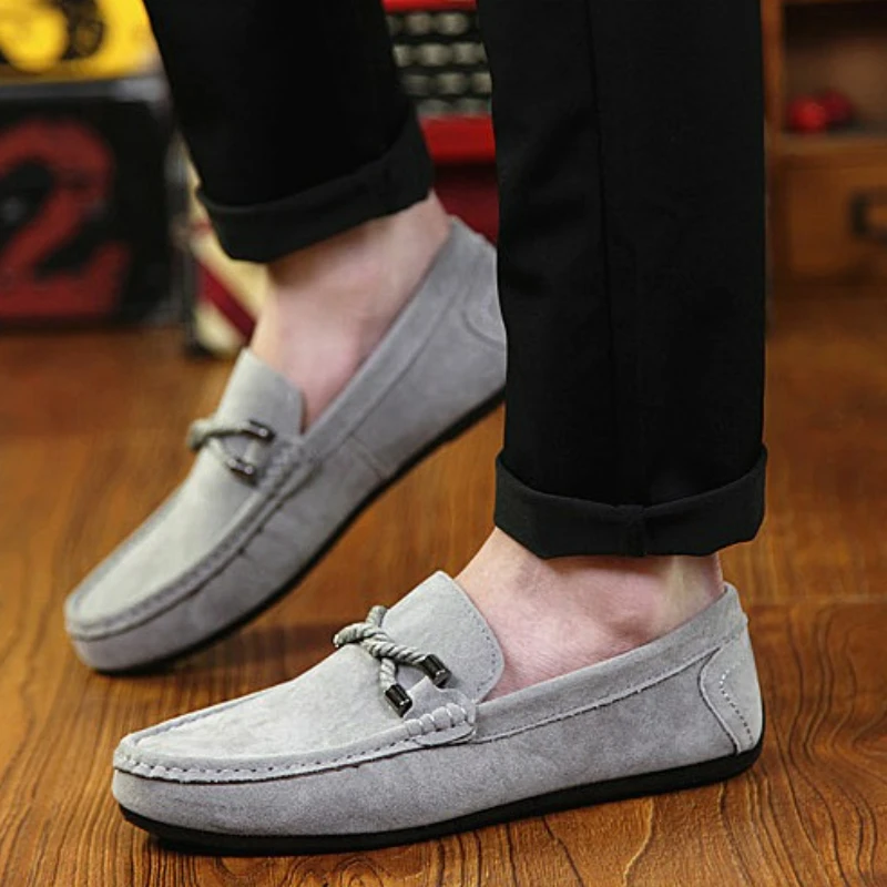 Men Loafers Business Shoes Suede Leather Soft Sole Male Casual Shoes Retro Flat Dress Shoes Moccasins Designer Slip on Men Shoe