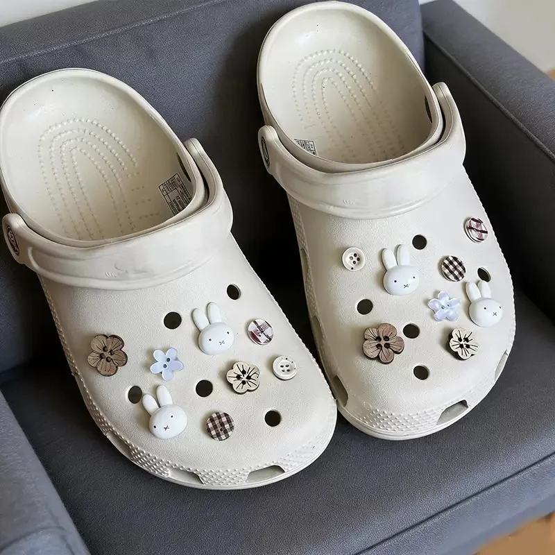 16Pcs/Set Miffy Rabbit Shoe Flower Kawaii Cartoon Detachable DIY Hole Shoe Accessories Gifts