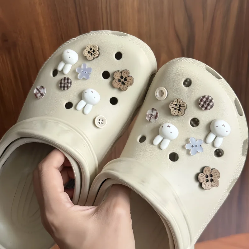 16Pcs/Set Miffy Rabbit Shoe Flower Kawaii Cartoon Detachable DIY Hole Shoe Accessories Gifts