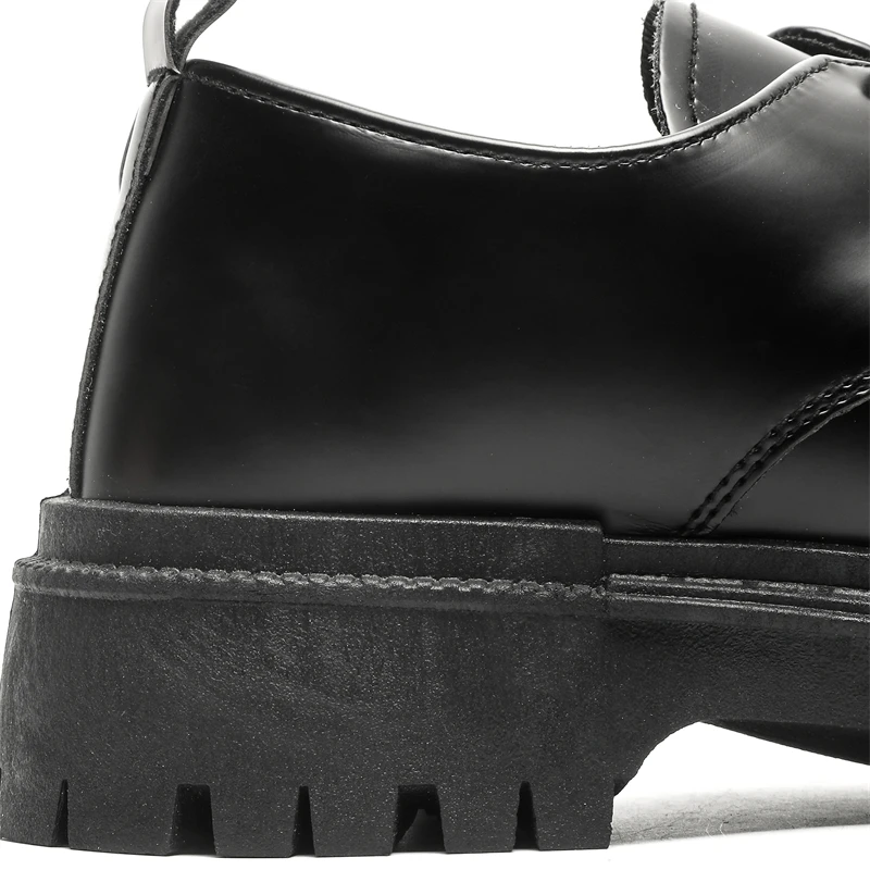Fashion Thick Sole Leather Shoes Men Casual Shoes Classic Business Men Dress Shoes Breathable Lace-Up Handmade Shoes Moccasins