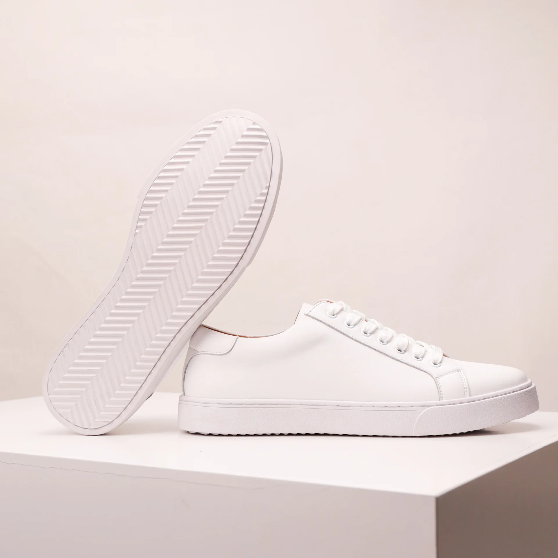 Mens Sneakers Genuine Leather Casual Outdoor Shoes Non-Slip Breathable Luxury Brand Footwear Top Quality Handmade White Shoe Men
