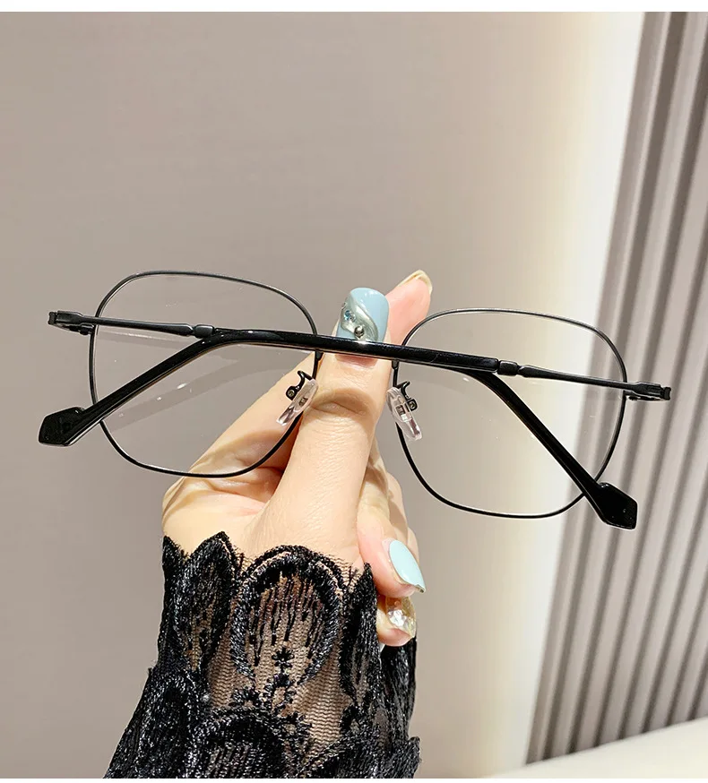 Photo-sensitive Intelligent Color-changing Glasses With Anti-blue Light Feature, Large Frame, Women's Nearsighted Glasses 9791