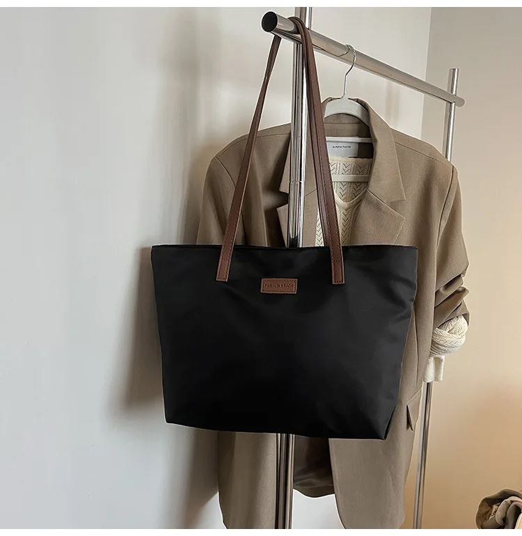 Casual Tote Bag for Women Closure Stylish Letter Label Zipper Large Capacity Ladies Shoulder Bag purses and handbags Bolsa