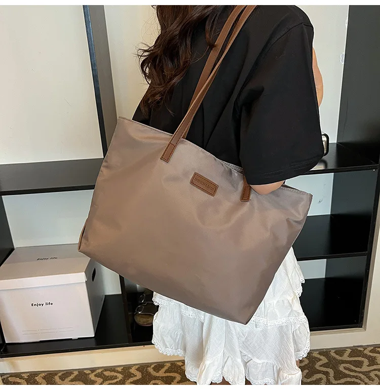 Casual Tote Bag for Women Closure Stylish Letter Label Zipper Large Capacity Ladies Shoulder Bag purses and handbags Bolsa
