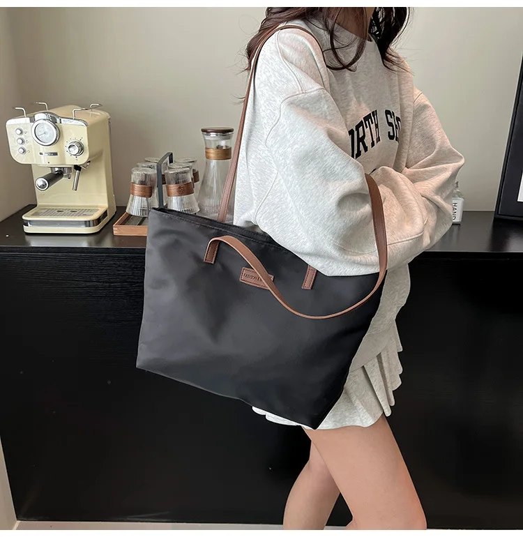 Casual Tote Bag for Women Closure Stylish Letter Label Zipper Large Capacity Ladies Shoulder Bag purses and handbags Bolsa
