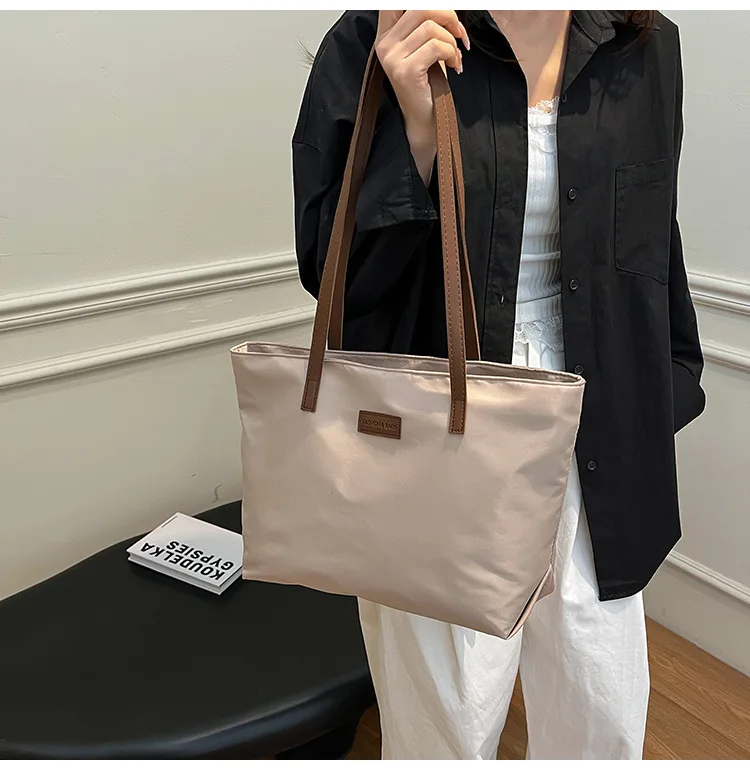 Casual Tote Bag for Women Closure Stylish Letter Label Zipper Large Capacity Ladies Shoulder Bag purses and handbags Bolsa