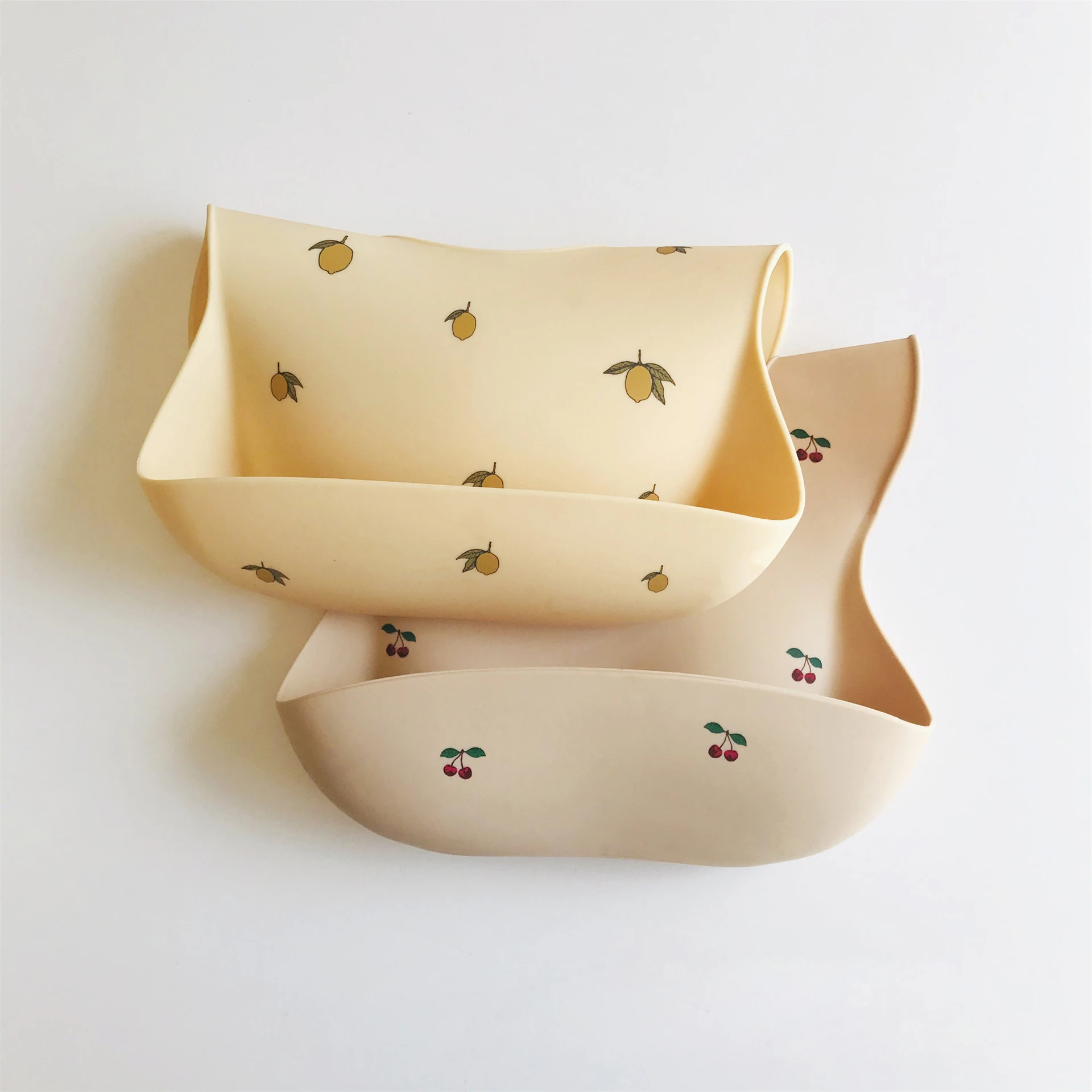 New Baby Silicone Bibs Waterproof Bib Flexible Saliva Towel Lemon Cherry Children Newborn Toddle Boys Girls Feeding Cloth Scarf