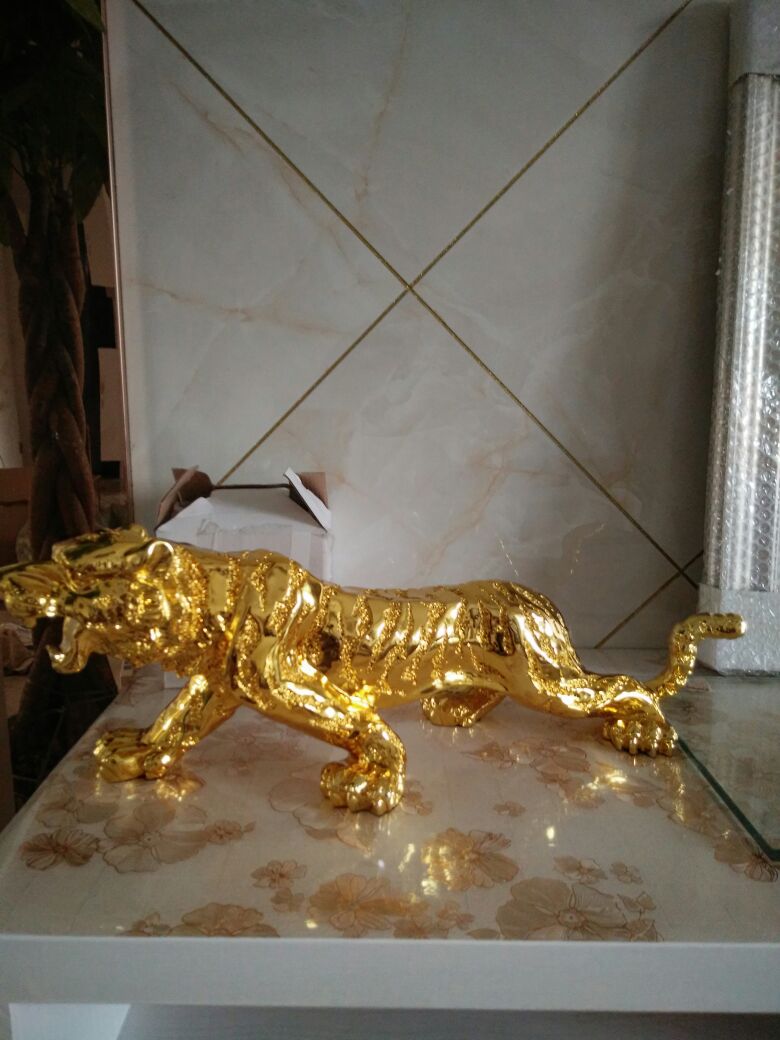 Resin Tiger Chinese Zodiac Tiger Home Decorations Natural Resin Making Birthday Gifts and Christmas Gifts Wedding decoration