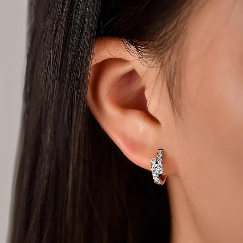 Huitan Trendy Women's Hoop Earrings Dainty Dazzling Cubic Zirconia Silver Color Crystal Circle Earrings Exquisite Female Jewelry