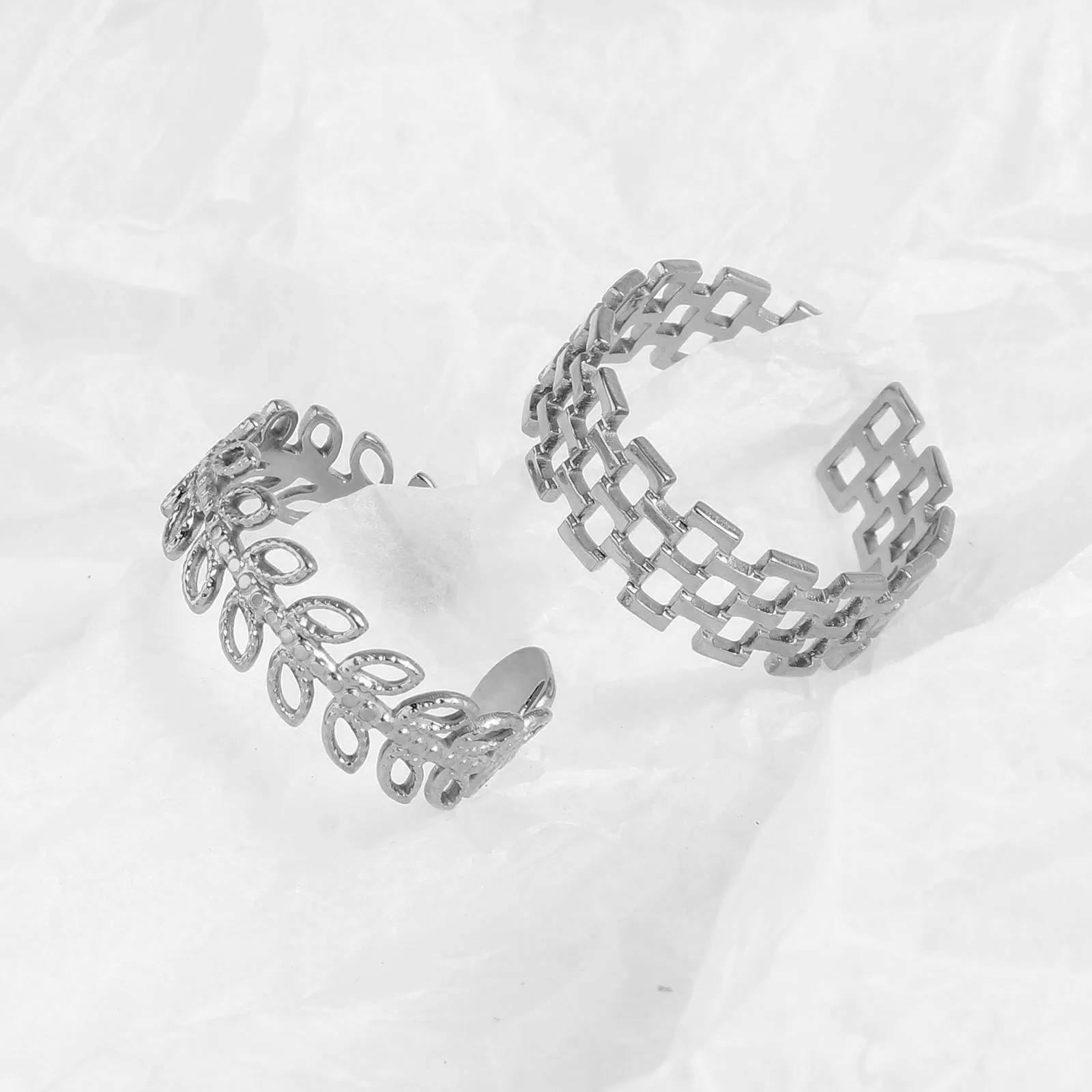 Fashion Stainless Steel Open Rings For Men Women Jewelry Classic Gold Color Link Chain Adjustable Ring Gift (US size 8.5) 18.5mm