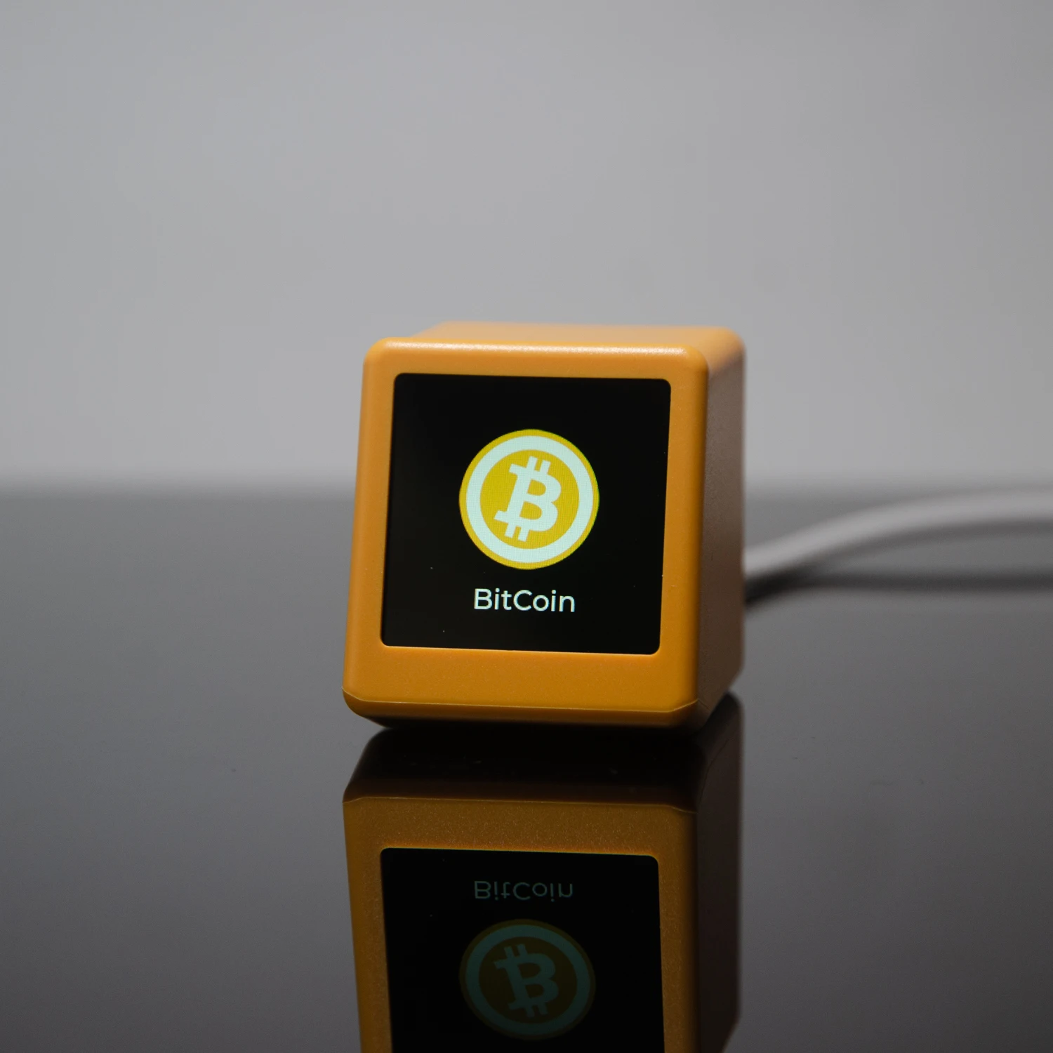 GeekMagic PRO BitCoin Cryptocurrency,Stocks,Futures,Currency Exchange Rate,Price Tracker Ticker,Time Clock Weather Display