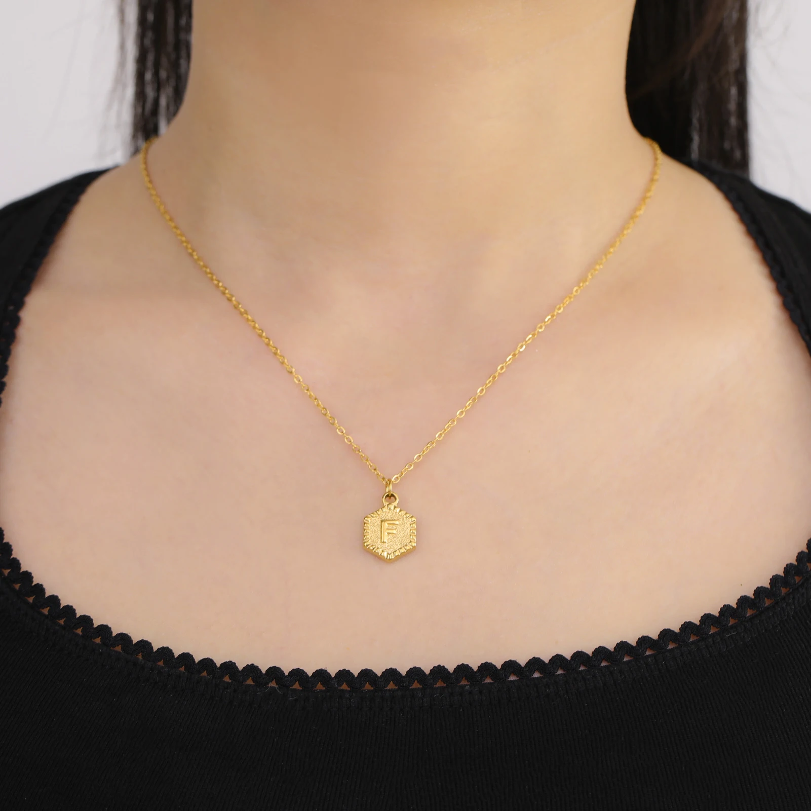 Cazador Gold Color Initial Letter Hexagon Pendant Necklaces for Women Stainless Steel A-Z Choker Chain Jewelry Birthday Gifts