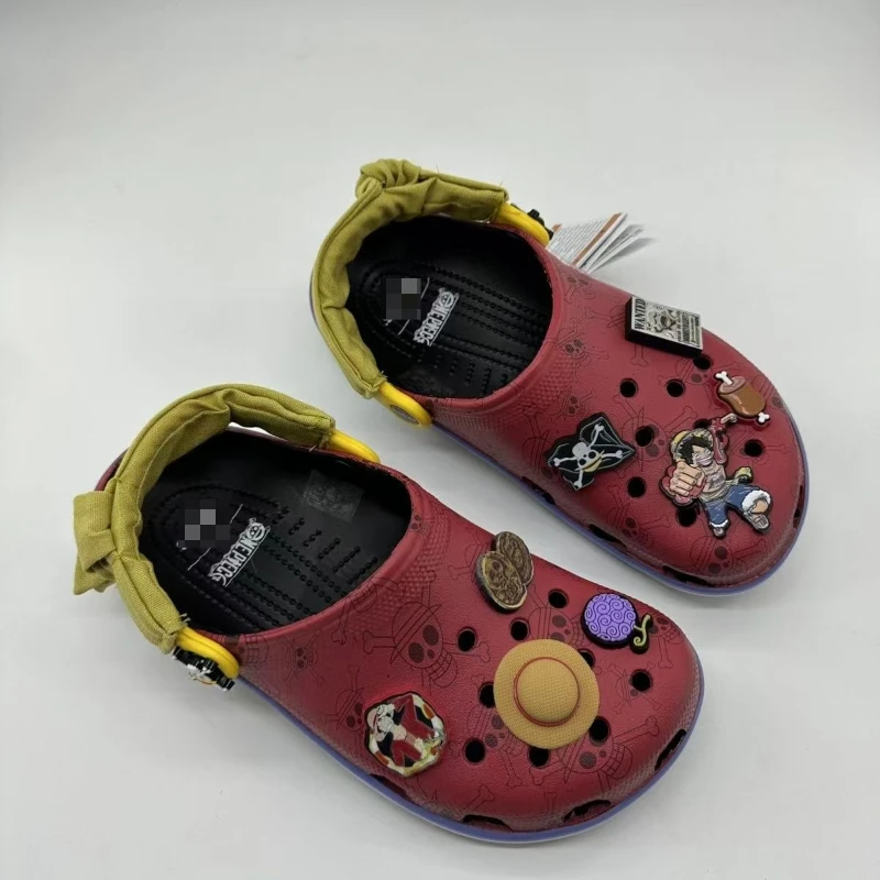 New One Piece Luffy Roronoa Zoro high-fashion cartoon sandals, creative unisex versatile soft-soled non-slip breathable slippers