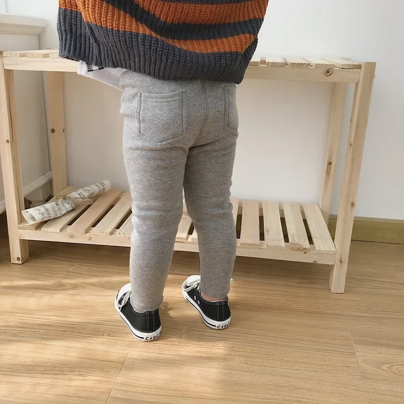New Winter Children's Jeans Boys and Girls' Solid Color Thin Velvet Elastic Belt Jeans Infant Elastic Denim Pants 1-6Y