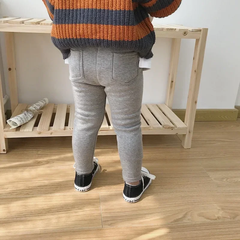 New Winter Children's Jeans Boys and Girls' Solid Color Thin Velvet Elastic Belt Jeans Infant Elastic Denim Pants 1-6Y