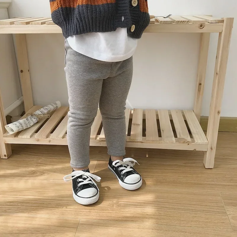New Winter Children's Jeans Boys and Girls' Solid Color Thin Velvet Elastic Belt Jeans Infant Elastic Denim Pants 1-6Y